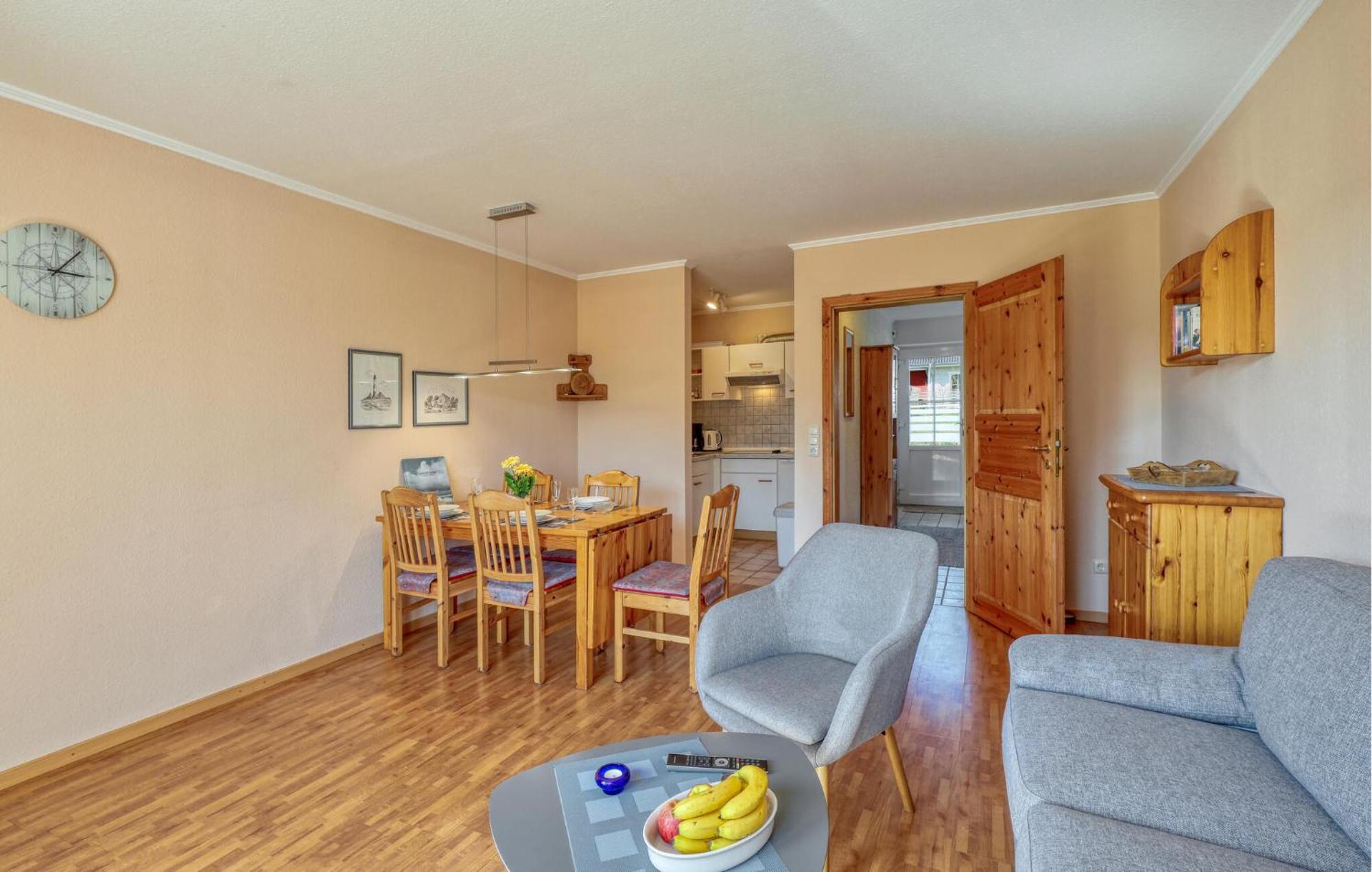 Nice Home In Toenning With Kitchen Zewnętrze zdjęcie
