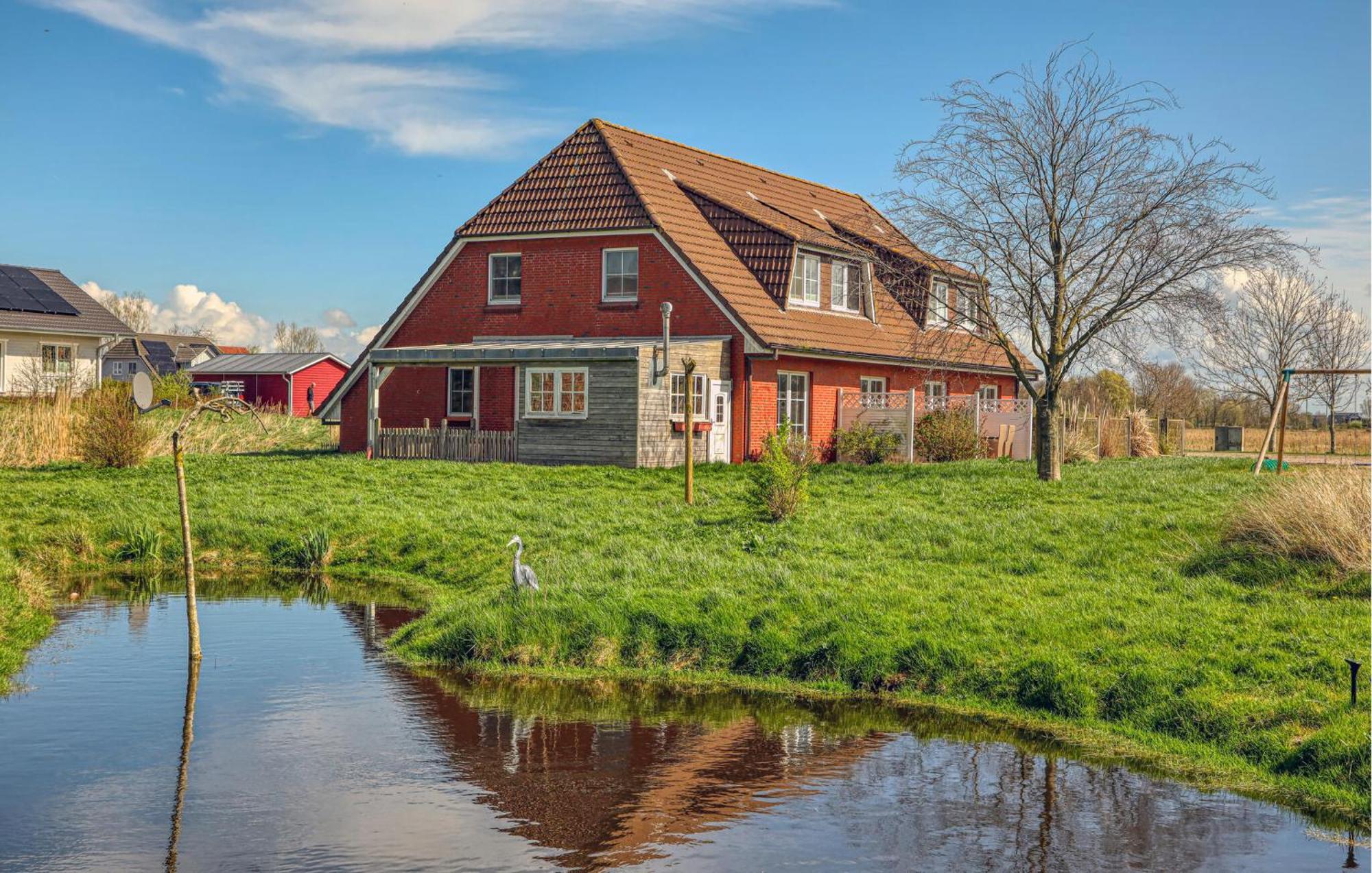 Nice Home In Toenning With Kitchen Zewnętrze zdjęcie